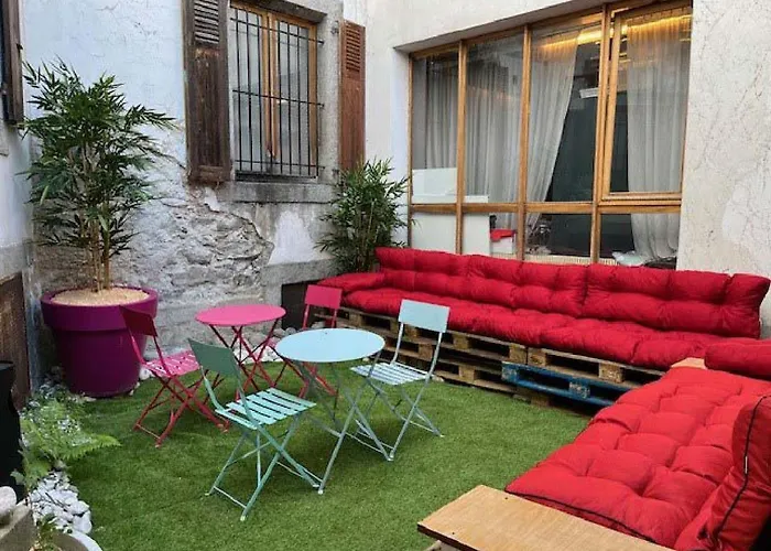 Готель La Croix Blanche 2*