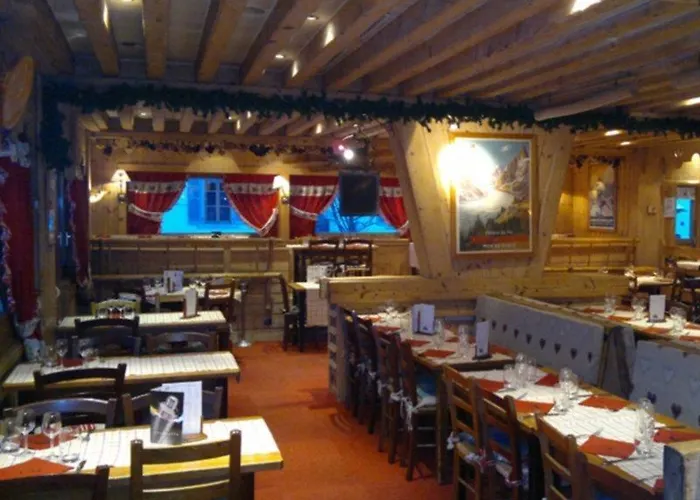 La Croix Blanche 2* Шамоні