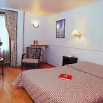Hotel La Croix Blanche 2*