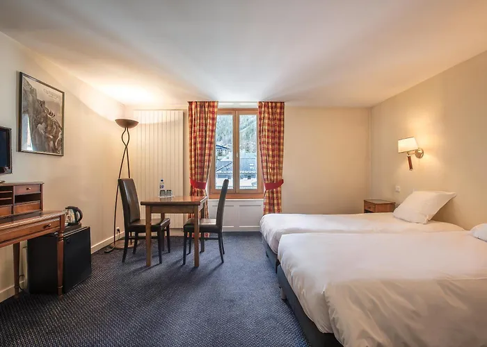 Hotel La Croix Blanche 2*