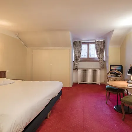 Hotel La Croix Blanche 2*